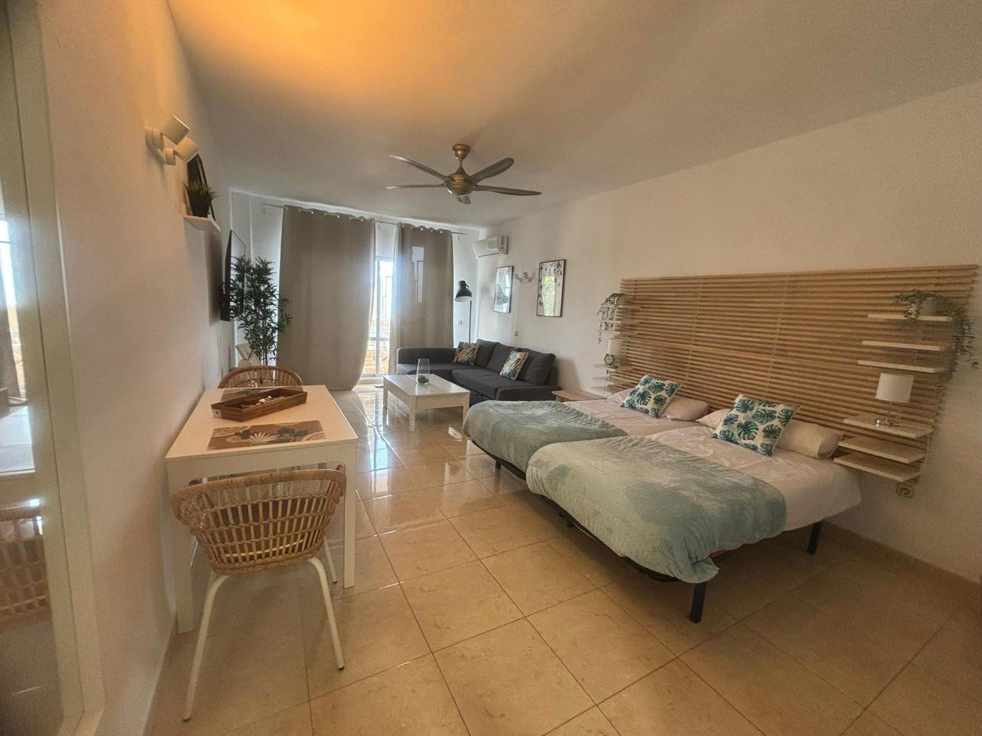 Apartamentos Benalbeach By Benalnova 베날마데나코스타 외부 사진